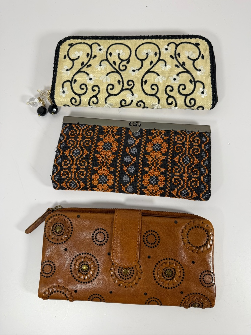 2151, 2152, 2153: Assorted Women’s Wallets Leather & Textile Buyer Choice